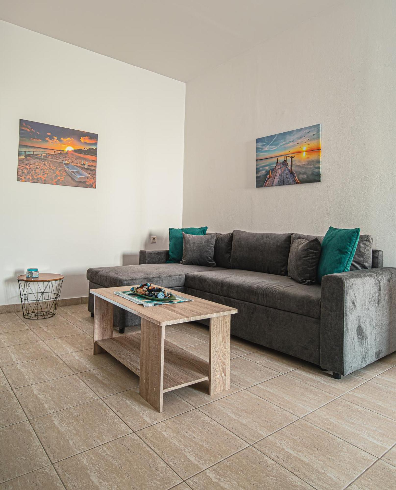 Basiliki'S Apartments อาร์คานเยโลส ภายนอก รูปภาพ