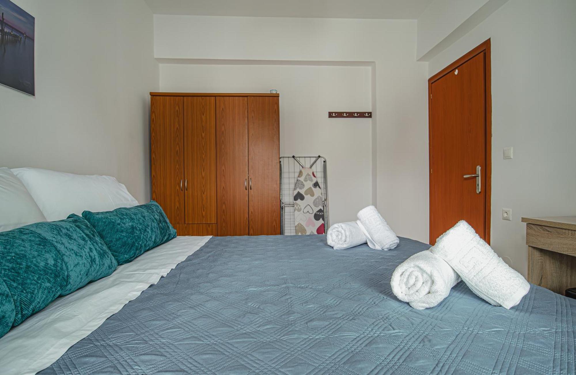 Basiliki'S Apartments อาร์คานเยโลส ภายนอก รูปภาพ