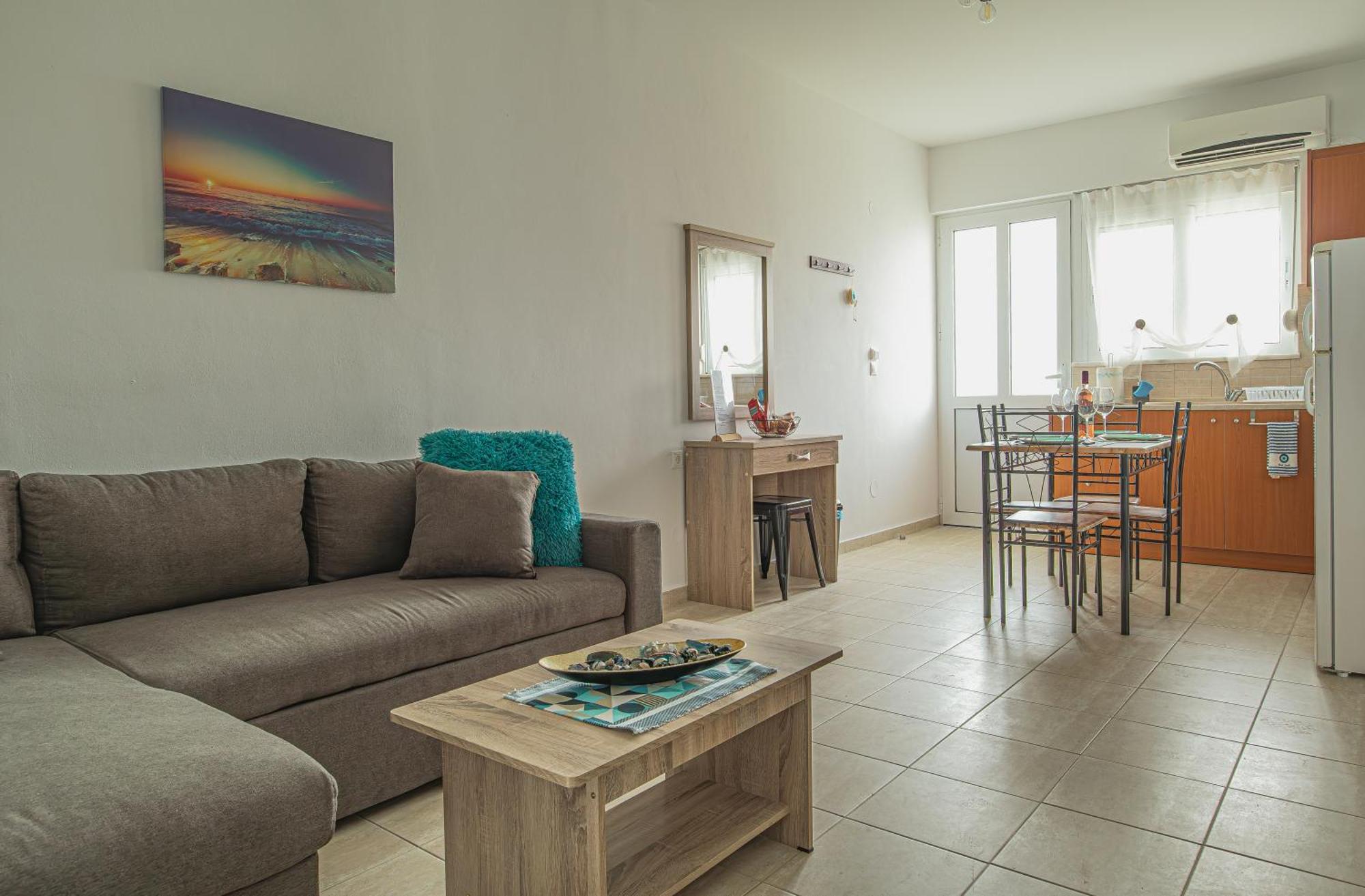 Basiliki'S Apartments อาร์คานเยโลส ภายนอก รูปภาพ