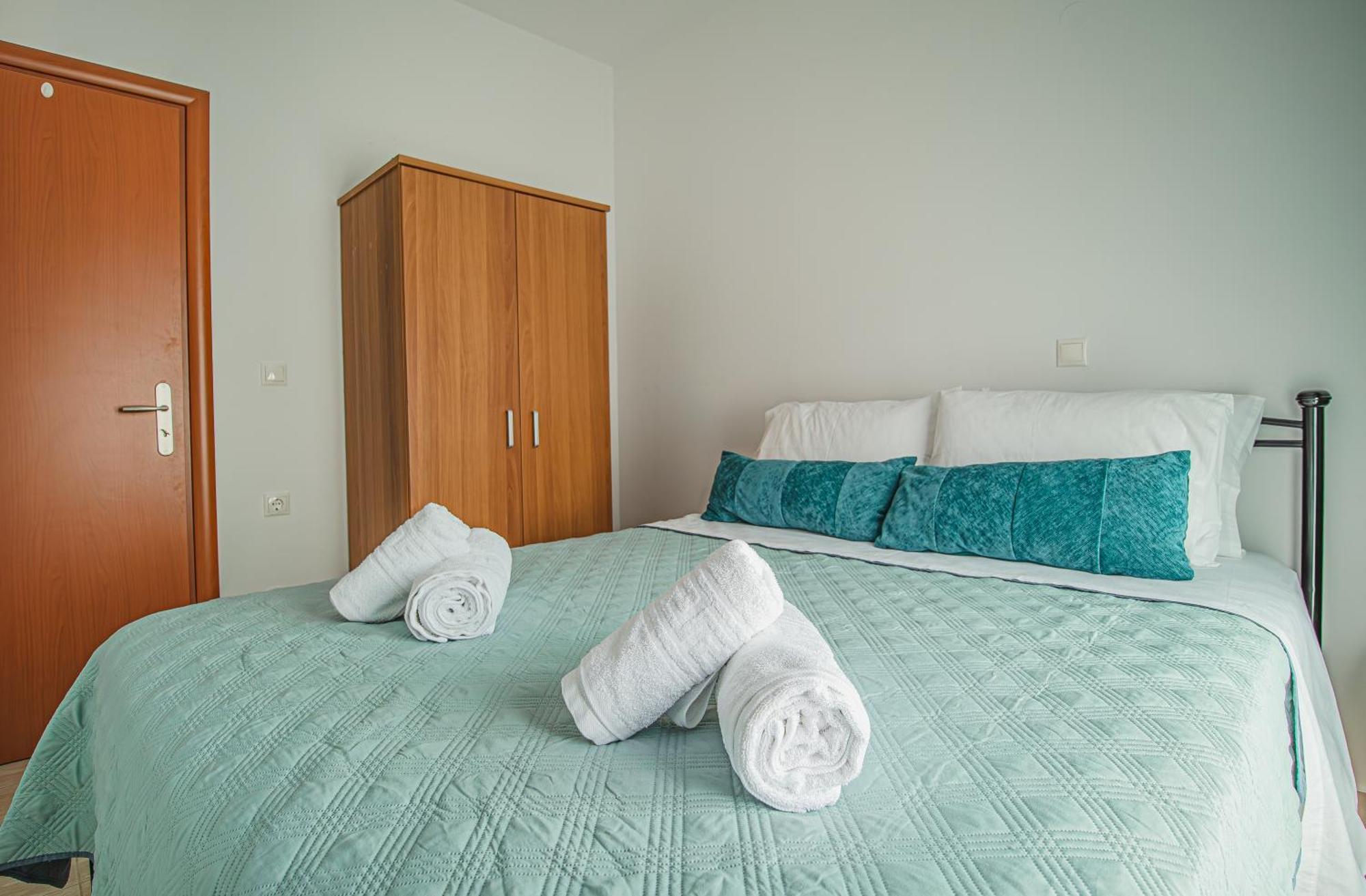 Basiliki'S Apartments อาร์คานเยโลส ภายนอก รูปภาพ