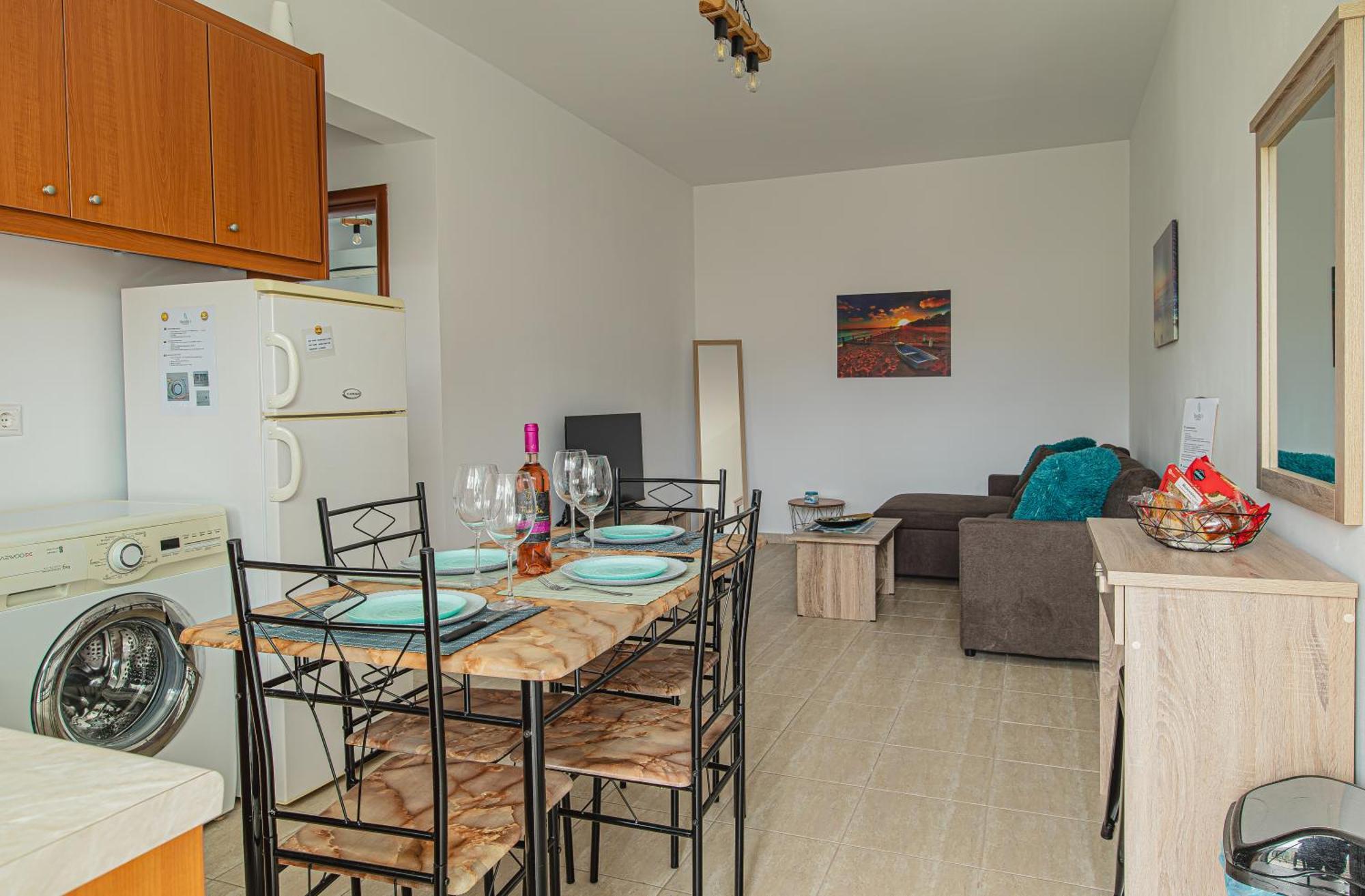 Basiliki'S Apartments อาร์คานเยโลส ภายนอก รูปภาพ