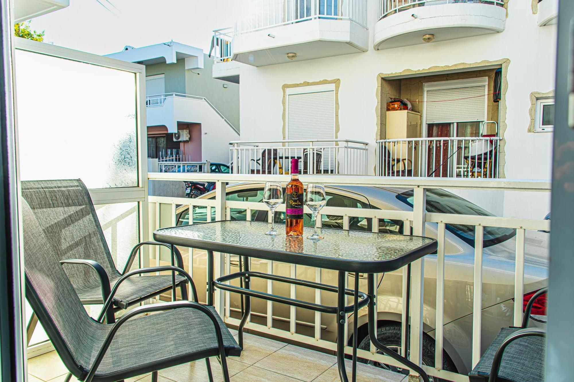 Basiliki'S Apartments อาร์คานเยโลส ภายนอก รูปภาพ